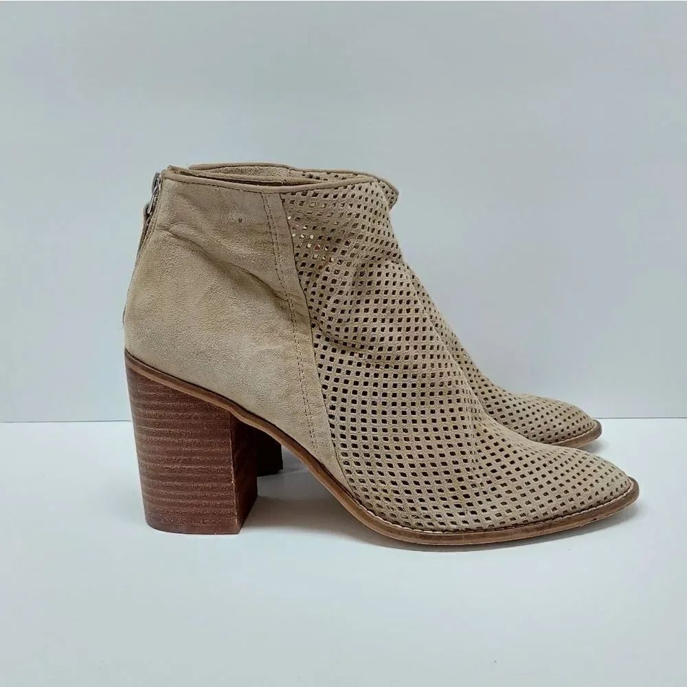 Steve Madden Rumble Perforated Ankle Bootie Size 11